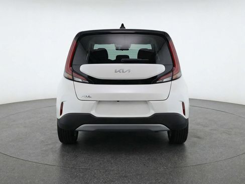 Used 2025 Kia Soul LX w/ LX Technology Package image 7