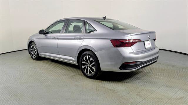 Used 2024 Volkswagen Jetta S FWD image 4