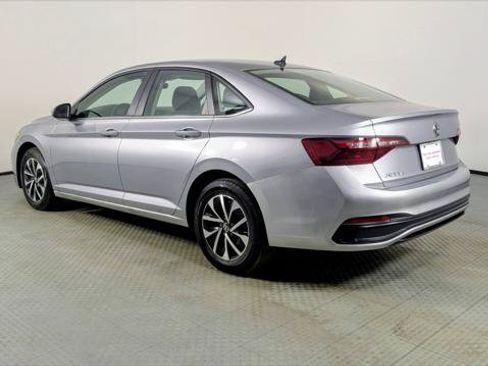 Used 2024 Volkswagen Jetta S FWD image 4
