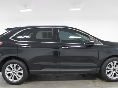 Used 2024 Ford Edge Titanium AWD/4WD image 11