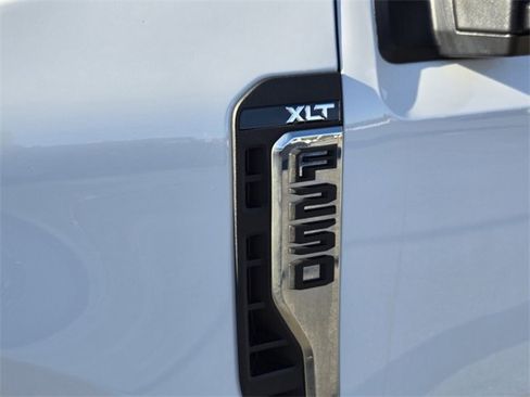 Certified 2024 Ford F250 XLT w/ FX4 Off-Road Package image 9