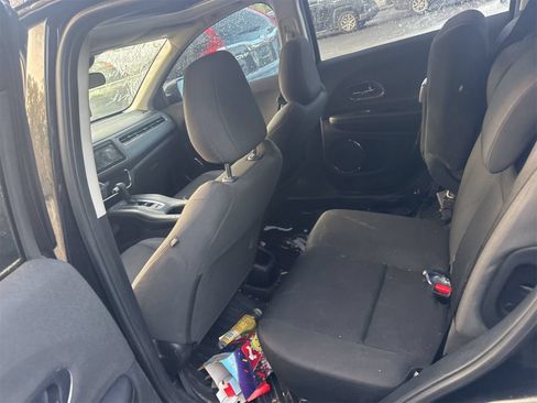 Used 2021 Honda HR-V EX image 11