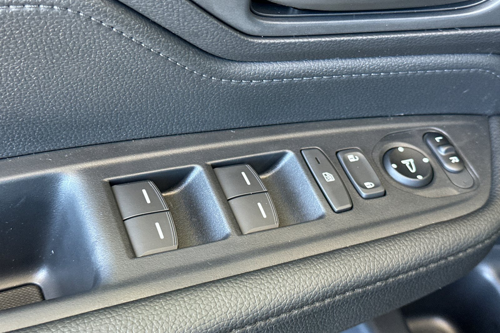 New 2026 Honda Odyssey EX-L image 12