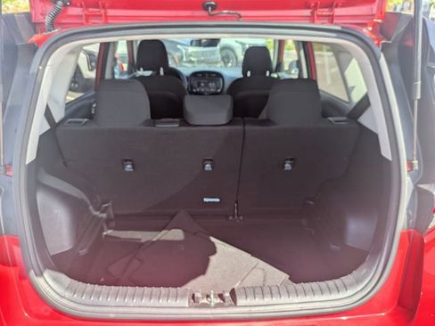Used 2024 Kia Soul LX w/ Option Group 015 FWD image 13