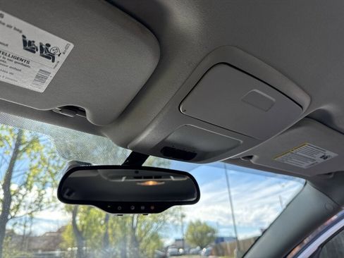 Used 2016 Chevrolet Impala LTZ image 38