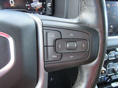 Used 2023 GMC Yukon XL Denali w/ Denali Reserve Package AWD/4WD image 22