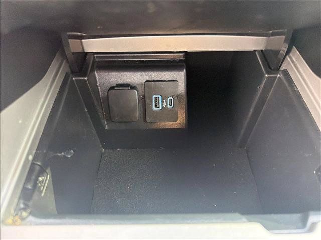 Used 2022 Ford Explorer XLT RWD image 15