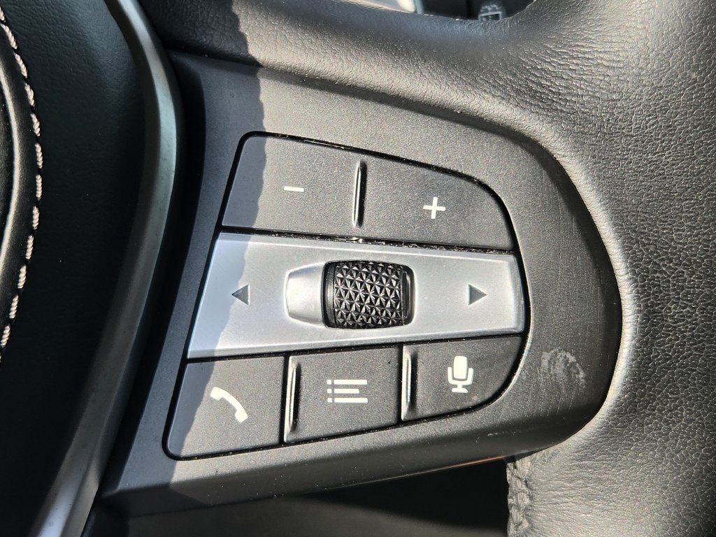 Used 2022 BMW X5 sDrive40i w/ Luxury Seating Package RWD image 22