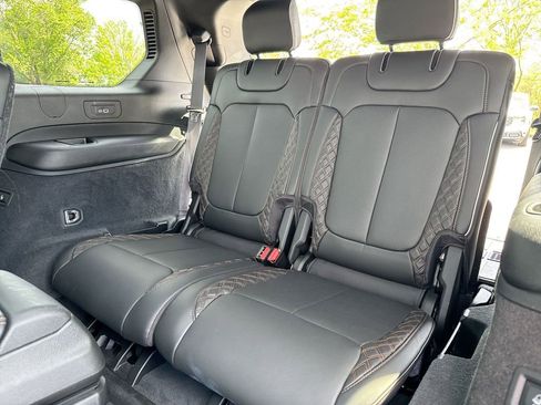 Used 2023 Jeep Grand Cherokee L Summit image 25