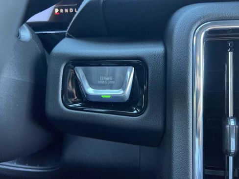 New 2026 GMC Yukon XL Denali image 5