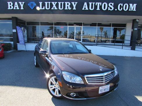 Used 2011 Mercedes-Benz C 300 Sedan image 1