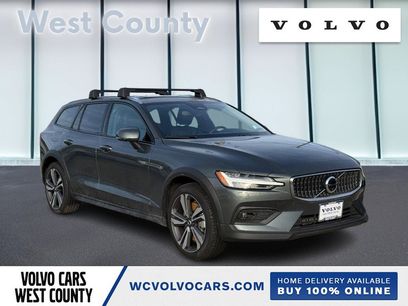 New 2026 Volvo V60 B5 Cross Country Plus w/ Climate Package