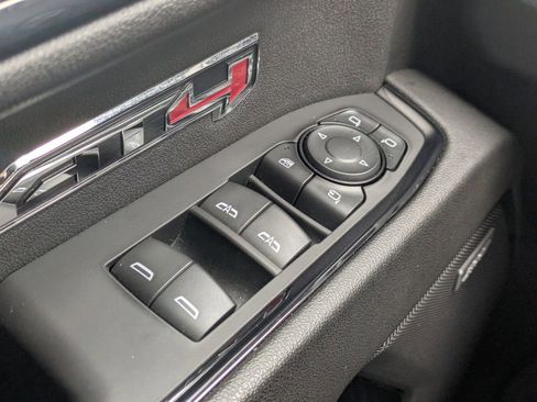 Used 2024 GMC Sierra 1500 AT4 w/ AT4 Premium Package image 25