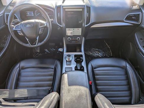 Used 2023 Ford Edge SEL image 17