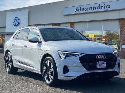Used 2022 Audi e-tron Premium w/ Convenience Plus Package