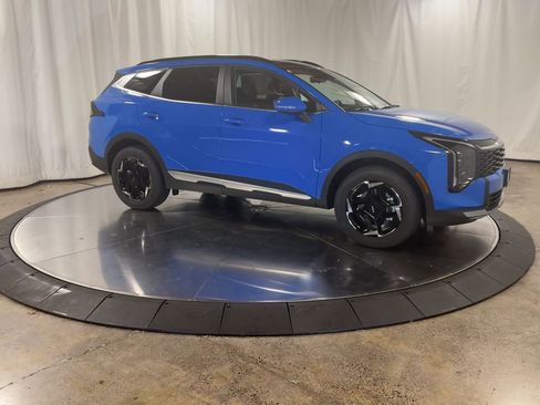 New 2026 Kia Sportage EX w/ EX Panorama Roof Package image 3