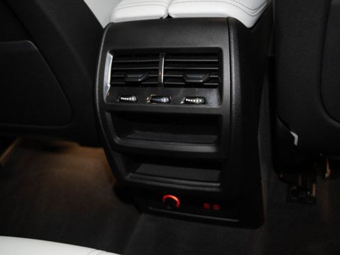 Used 2024 BMW X5 xDrive40i w/ M Sport Package AWD/4WD image 19