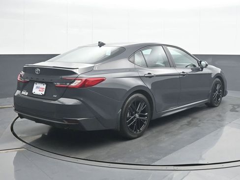 Used 2025 Toyota Camry XSE FWD image 6