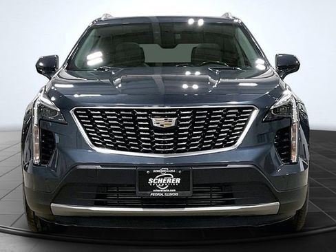 Used 2019 Cadillac XT4 Premium Luxury FWD image 3