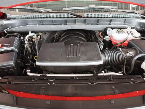 Used 2026 Chevrolet Tahoe RST w/ Comfort Package image 3