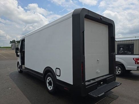 Used 2024 Chevrolet Brightdrop 600 w/ Commercial Equipment Package AWD/4WD image 5