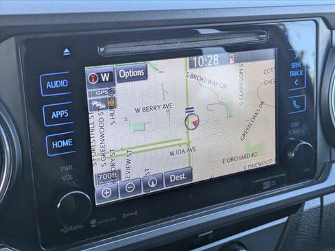 Used 2017 Toyota Tacoma TRD Sport w/ Tow Package (A/T) AWD/4WD image 13