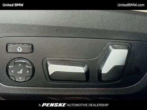 Used 2019 BMW 330i Sedan w/ Convenience Package image 4