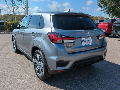 Used 2025 Mitsubishi Outlander Sport SE image 4