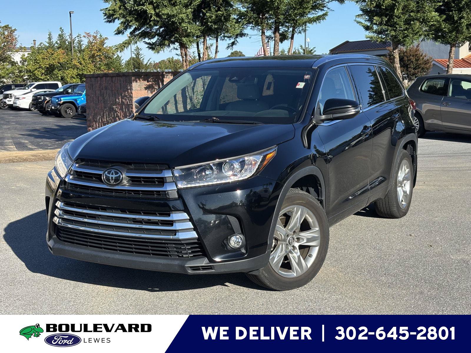 Used 2017 Toyota Highlander Limited AWD/4WD image 1