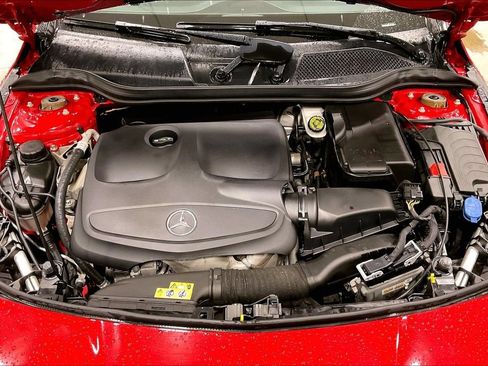 Used 2018 Mercedes-Benz CLA 250 4MATIC image 29