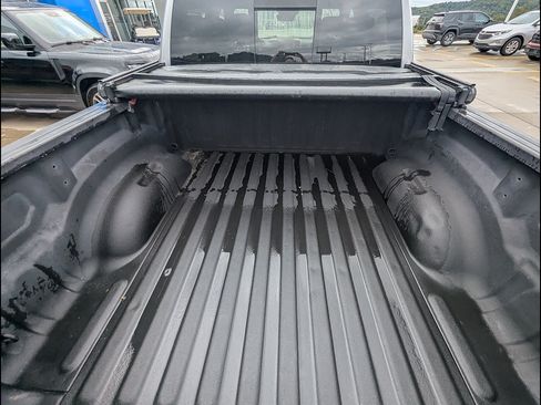 Used 2022 RAM 1500 Limited w/ Body Color Bumper Group AWD/4WD image 15
