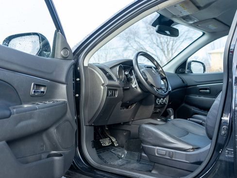 Used 2017 Mitsubishi Outlander Sport SEL image 13