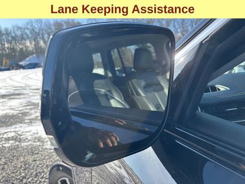 Used 2024 Jeep Grand Cherokee Limited image 8