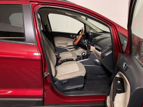 Used 2019 Ford EcoSport SE w/ SE Convenience Package FWD image 39