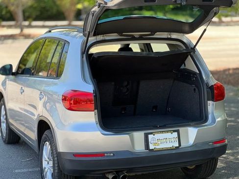 Used 2016 Volkswagen Tiguan S image 39