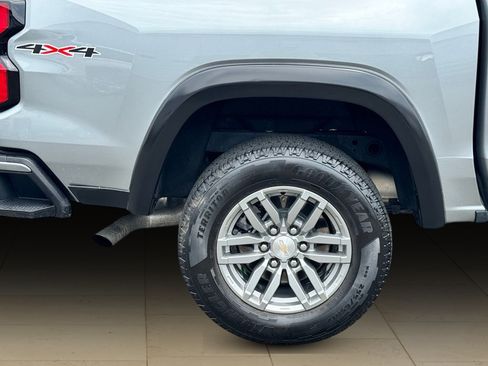 Used 2024 Chevrolet Colorado LT w/ LT Convenience Package II AWD/4WD image 43
