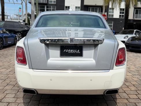 Used 2019 Rolls-Royce Phantom Sedan RWD image 14
