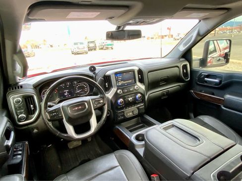 Used 2021 GMC Sierra 3500 SLT w/ SLT Convenience Package image 32