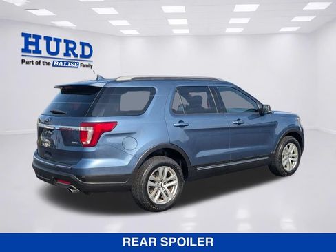 Used 2018 Ford Explorer XLT w/ Equipment Group 201A AWD/4WD image 4