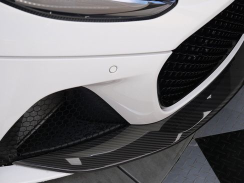 Used 2022 Aston Martin DBS Superleggera Volante RWD image 52