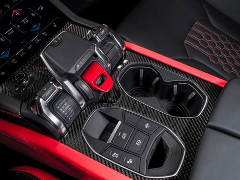 Used 2025 Lamborghini Urus SE image 29