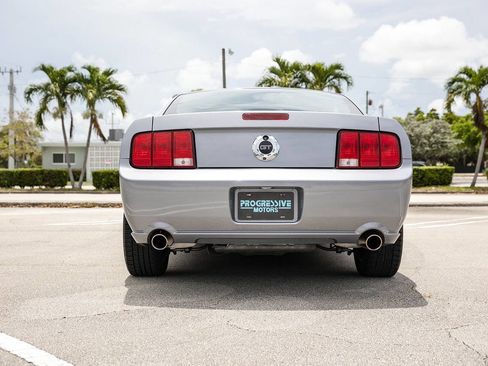 Used 2006 Ford Mustang GT RWD image 8