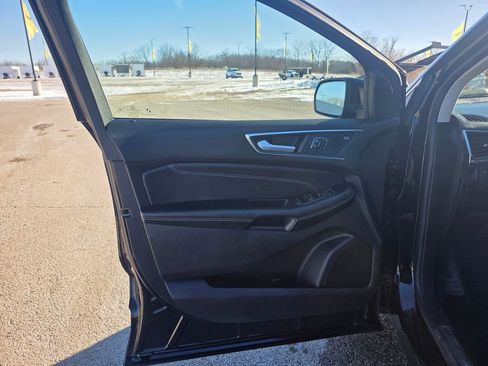 Used 2022 Ford Edge Titanium w/ Equipment Group 301A AWD/4WD image 24
