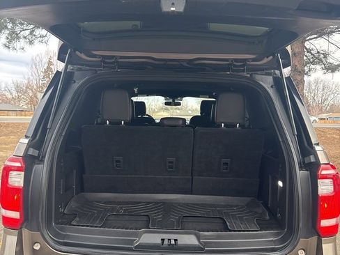 Used 2019 Ford Expedition XLT w/ Equipment Group 201A image 5