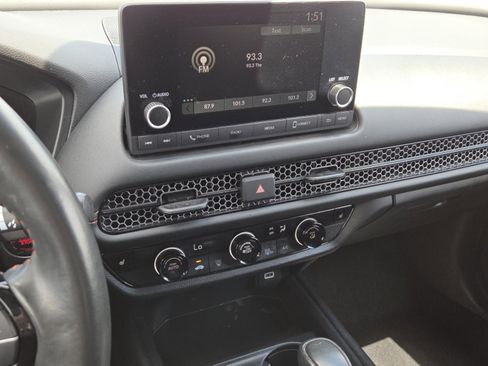 Used 2023 Honda HR-V Sport image 29