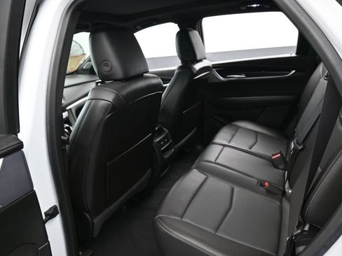 Used 2024 Cadillac XT5 Premium Luxury FWD image 36