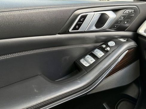 Used 2023 BMW X7 xDrive40i image 37