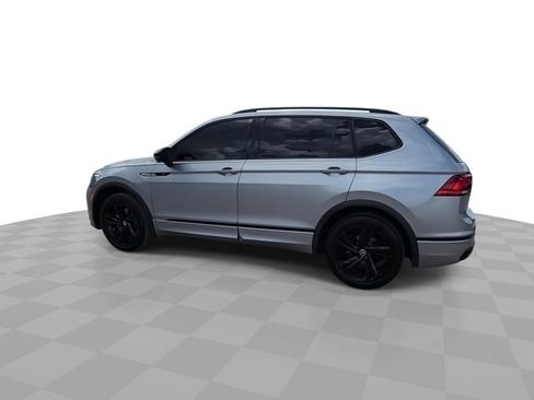 Used 2024 Volkswagen Tiguan SE R-Line FWD image 6