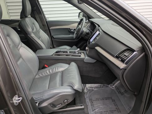 Certified 2023 Volvo XC90 T8 Ultimate image 34