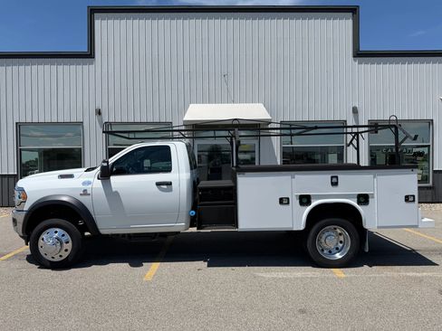 Used 2023 RAM 4500 Tradesman RWD image 1